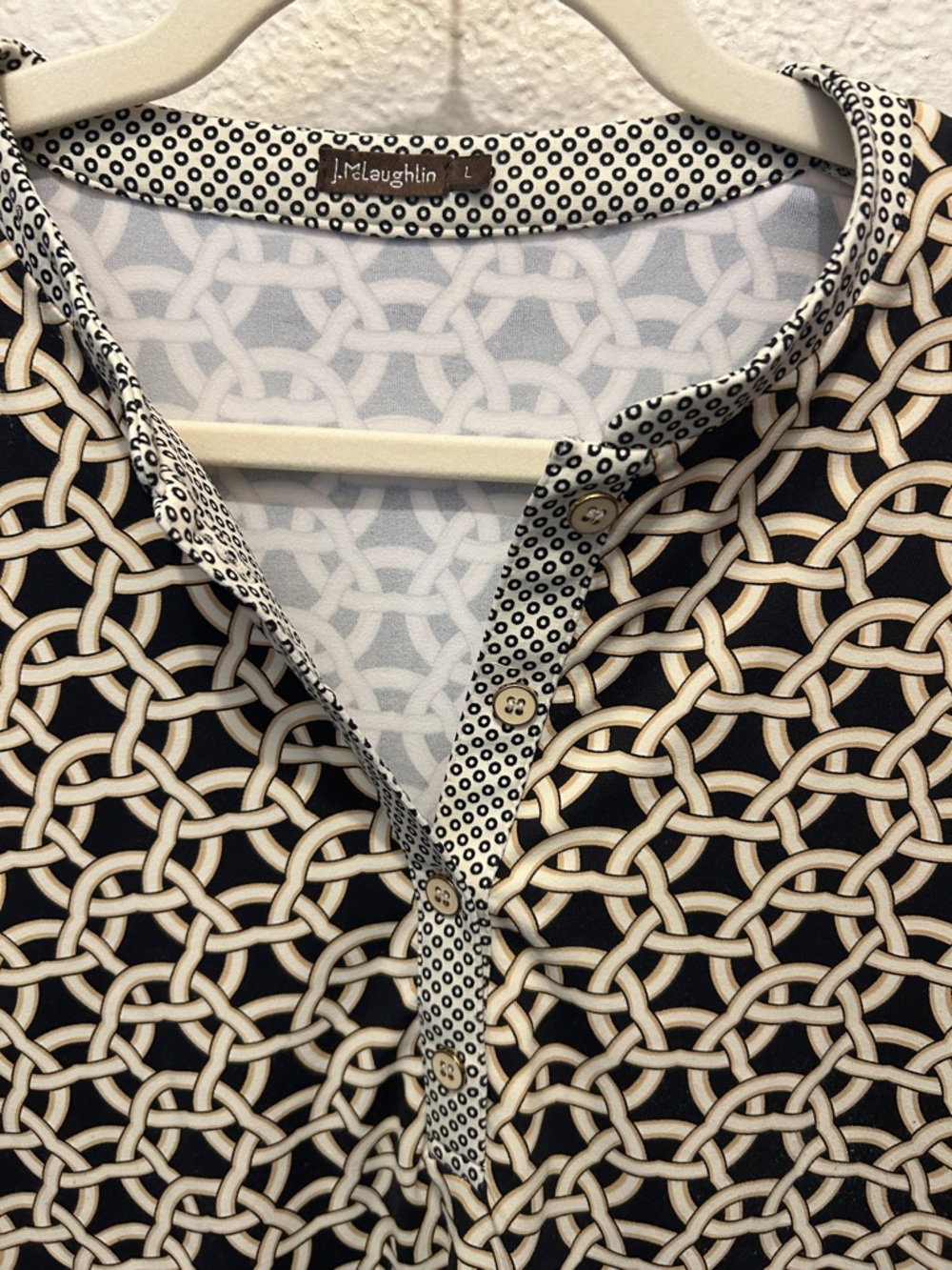 Women's Black and Cream Patterned Long Sleeve Knit Top - Picture 3 of 4